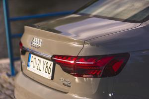 Audi A4 40 TDI Quattro S-Line 2019 года  (WW)